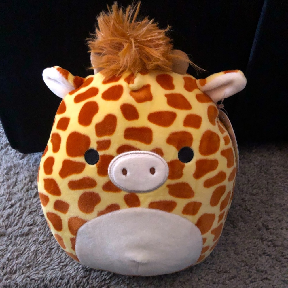 NWT Gary the Giraffe Squishmallow
